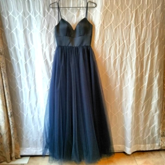 Mori Lee Gown formal tulle in blue navy . Size 4 - Picture 10 of 13